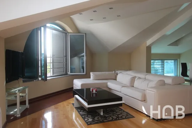 Na prodaju, Stan, 123 m², Budva