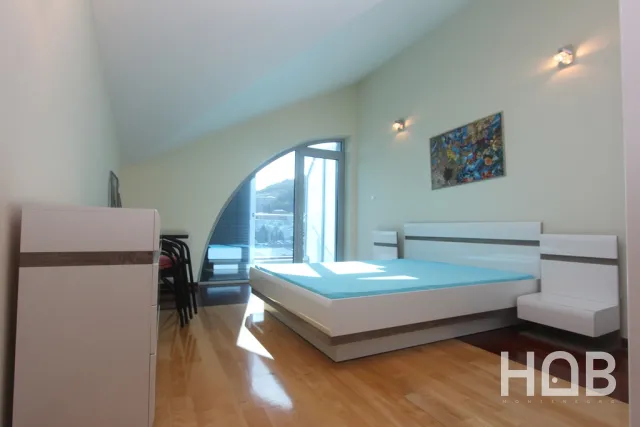 Na prodaju, Stan, 123 m², Budva