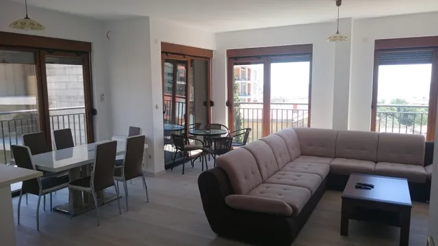Na prodaju, Stan, 116 m², Budva