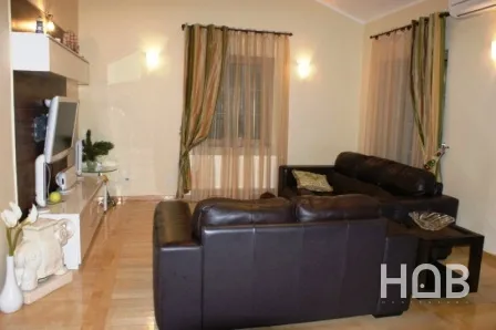 Na prodaju, Kuća, 400 m², Herceg Novi