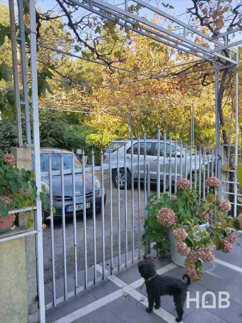 Na prodaju, Kuća, 330 m², Budva