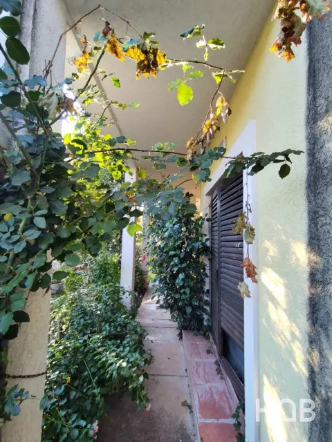 Na prodaju, Kuća, 330 m², Budva
