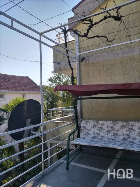 Na prodaju, Kuća, 330 m², Budva