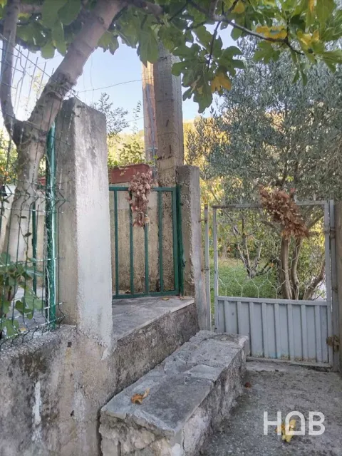 Na prodaju, Kuća, 330 m², Budva