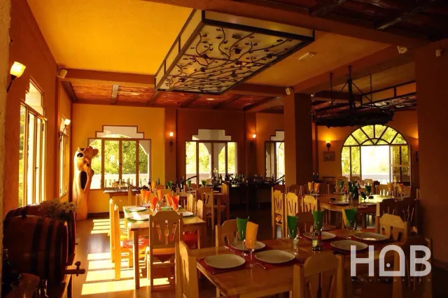 Na prodaju, Hotel, 746 m², Budva