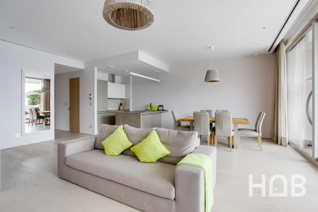Satılık, Daire, 156 m², Budva