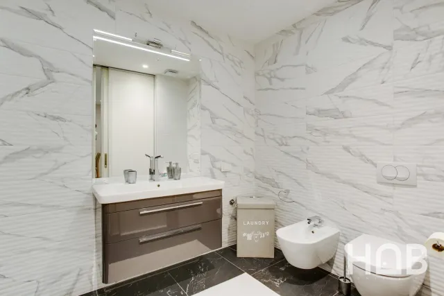 Satılık, Daire, 156 m², Budva