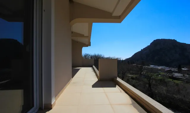 Na prodaju, Kuća, 600 m², Bar