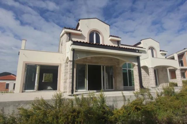 Na prodaju, Kuća, 500 m², Herceg Novi