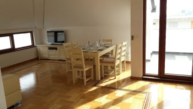 En venta, Hotel, 1000 m², Budva
