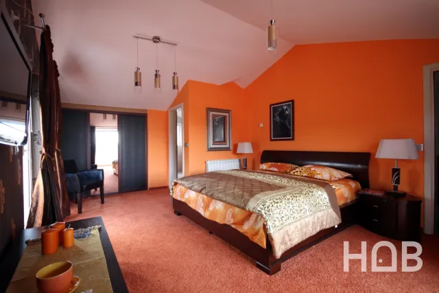 Na prodaju, Hotel, 1800 m², Budva