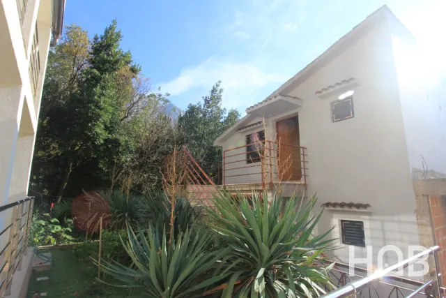 Na prodaju, Kuća, 350 m², Kotor