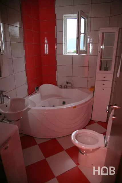 Na prodaju, Hotel, 600 m², Tivat