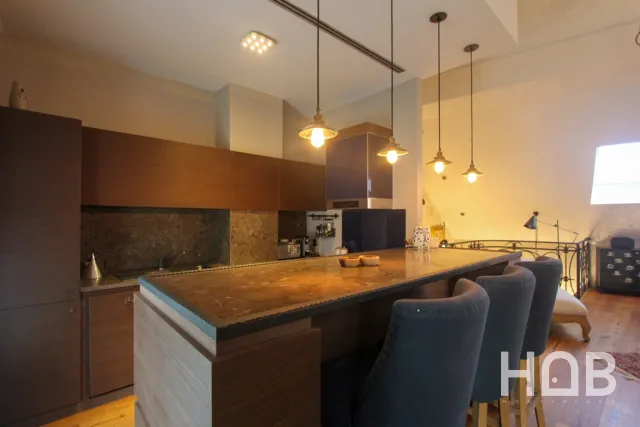 Na prodaju, Stan, 192 m², Budva