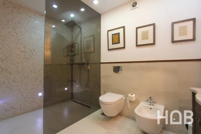 Na prodaju, Stan, 192 m², Budva