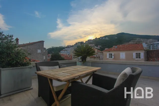 Na prodaju, Stan, 192 m², Budva