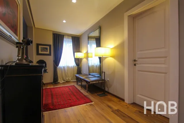 Na prodaju, Stan, 192 m², Budva