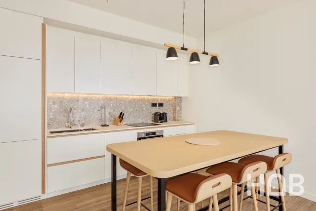 Na prodaju, Stan, 138 m², Tivat