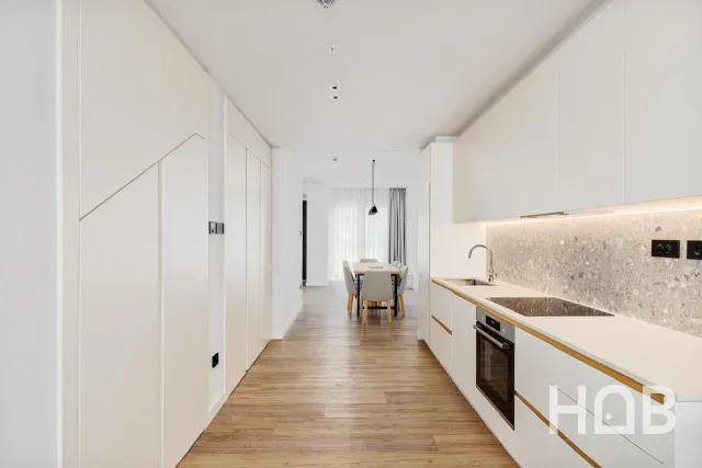 Na prodaju, Stan, 191 m², Tivat