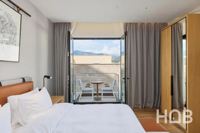 Na prodaju, Stan, 191 m², Tivat