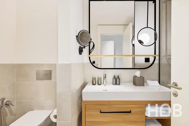 Na prodaju, Stan, 191 m², Tivat