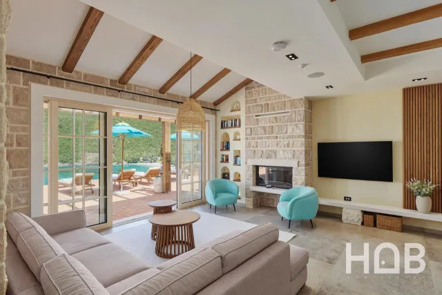 Na prodaju, Vila, 800 m², Herceg Novi