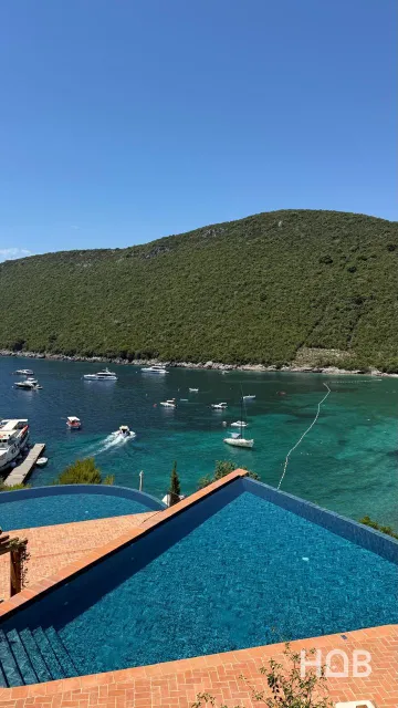 Na prodaju, Vila, 800 m², Herceg Novi