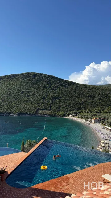 Na prodaju, Vila, 800 m², Herceg Novi