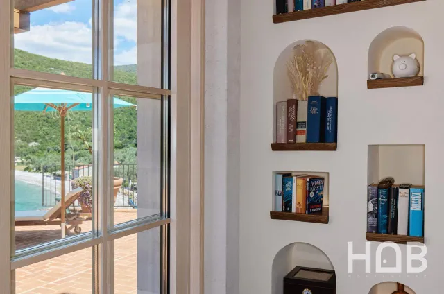 Na prodaju, Vila, 800 m², Herceg Novi