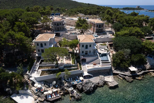 Na prodaju, Vila, 288 m², Herceg Novi