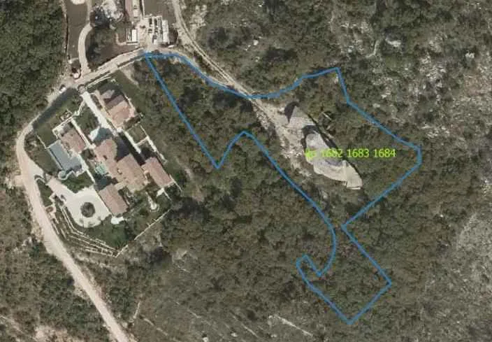 En venta, Terreno, 7715 m², Budva