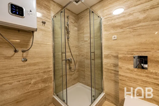 Trosoban stan na prodaju u Budvi, 161 m²