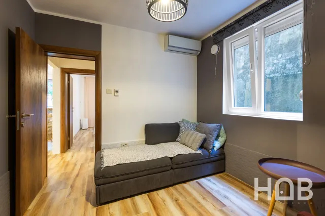 Na prodej, Byt, 57 m², Budva