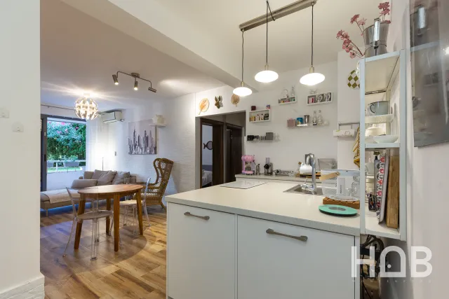 Na prodej, Byt, 57 m², Budva