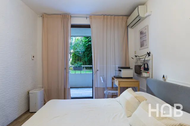 Na prodej, Byt, 57 m², Budva