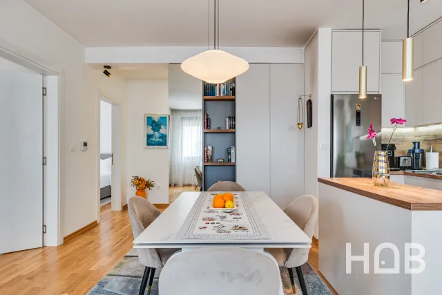 Na prodaju, Stan, 63 m², Tivat