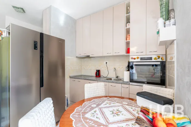 出售, 公寓, 38 m², Budva
