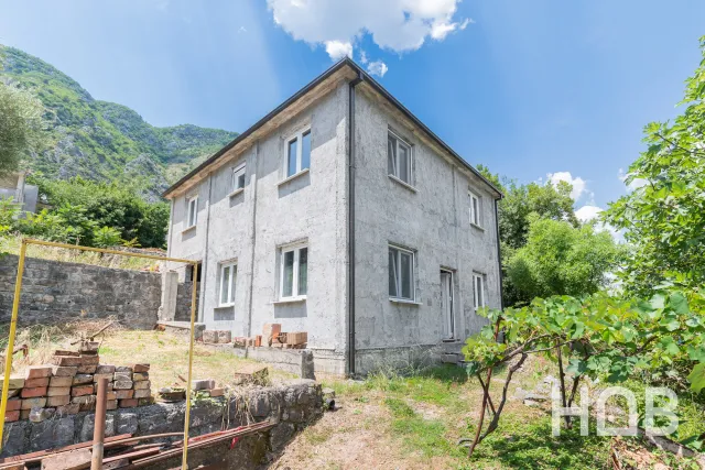 Na prodaju, Kuća, 106 m², Kotor